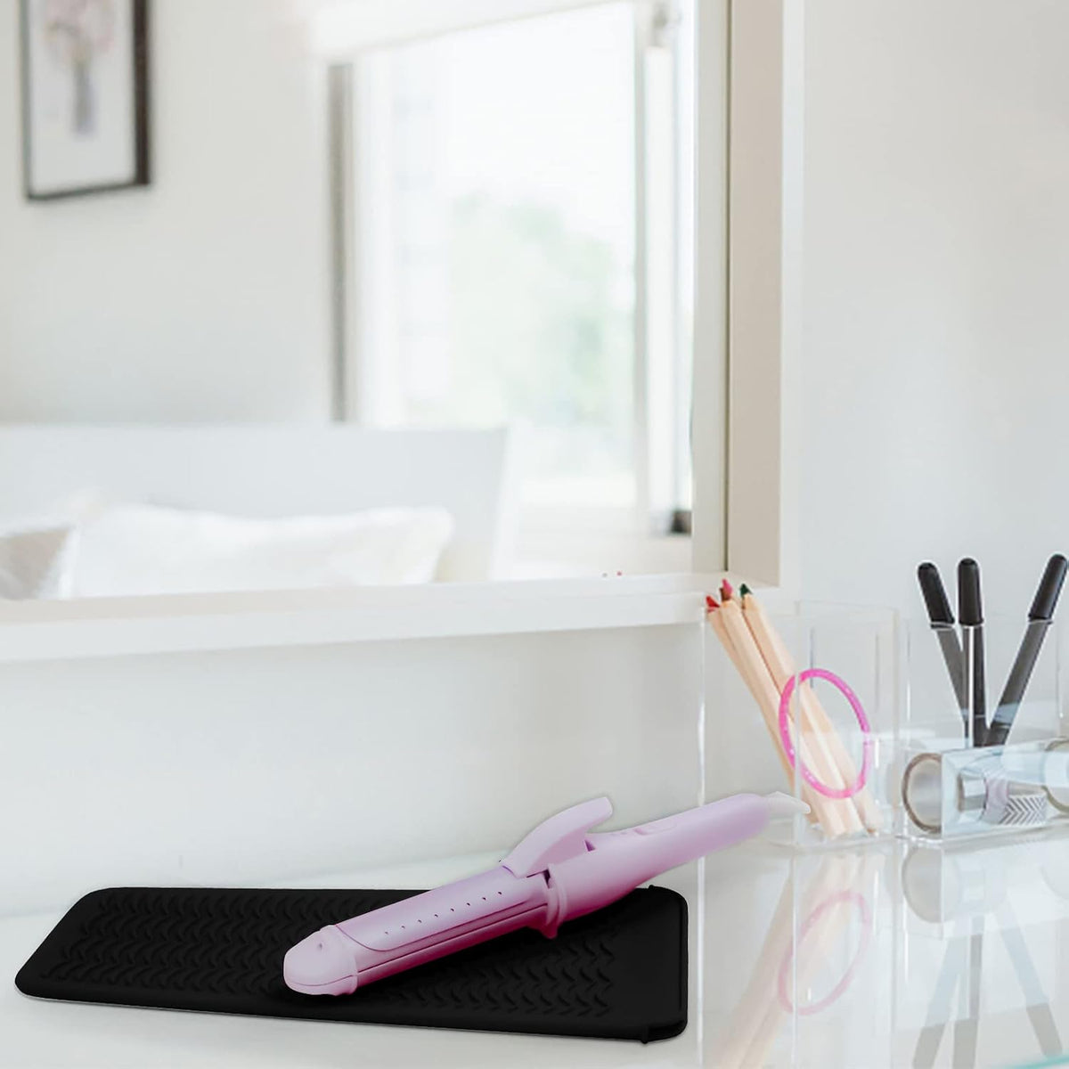 Silicone Heat Resistant Mat Pouch for Hair Straightener,Curling Iron, Black